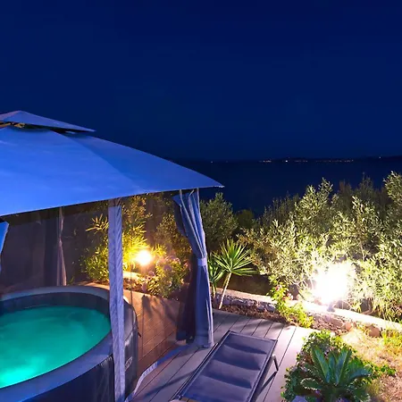 House Sreca * Trogir